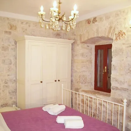 Komiza 9247a Apartment *